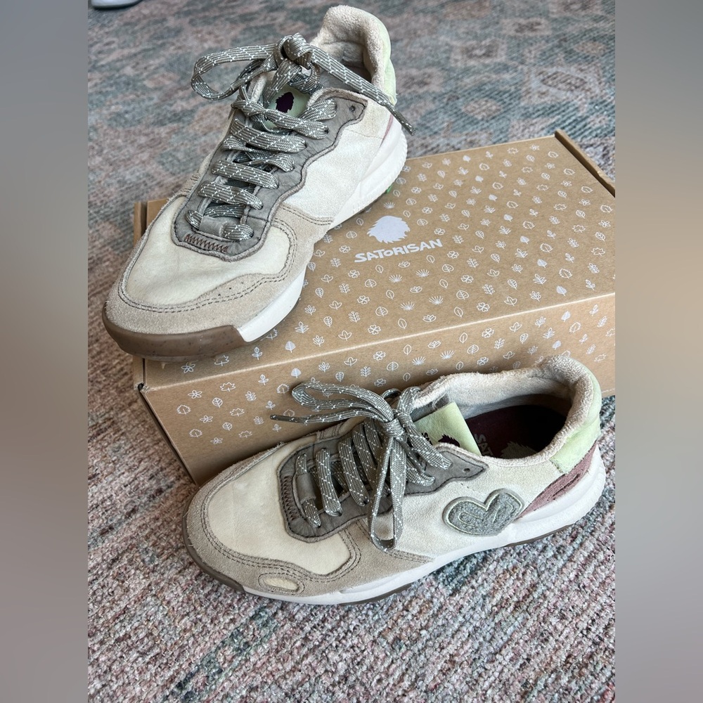 Satorisan Chacarona Heart Sneakers